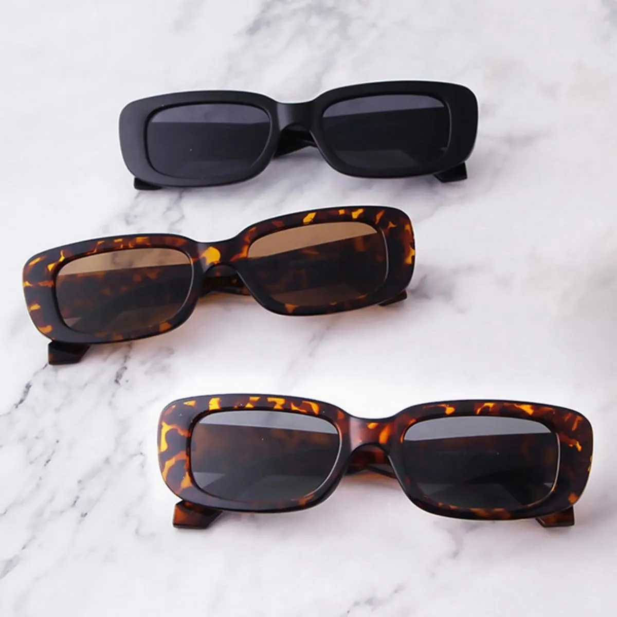 IKANOO Retro Rectangle Sunglasses for Women Men Small Square Frame Trendy Y2K 90s Black Sunglasses